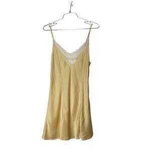 Vintage Victoria's Secret Pale Yellow Gold Label Gold Slip w Lace Heart Detail
